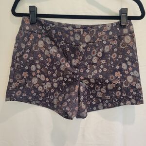 NWT Loft, Flower print, flat front shorts size 0P